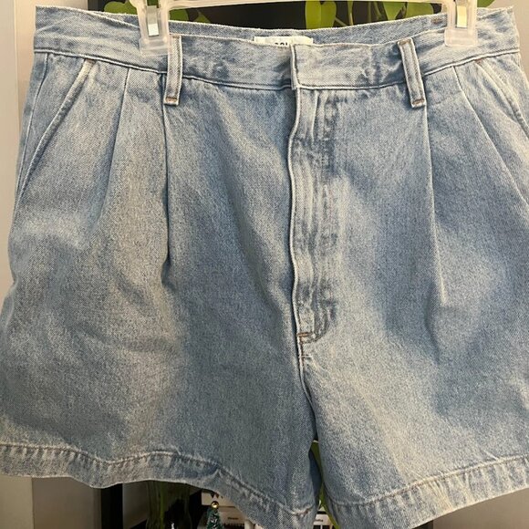 Agolde Becker Denim Shorts (NWT) - Picture 3 of 5